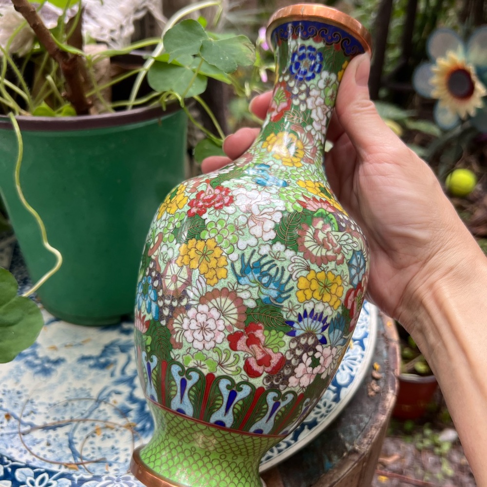 Vintage Millefleur Multicolor Floral Vase with green tones like new! - Picture 8 of 13